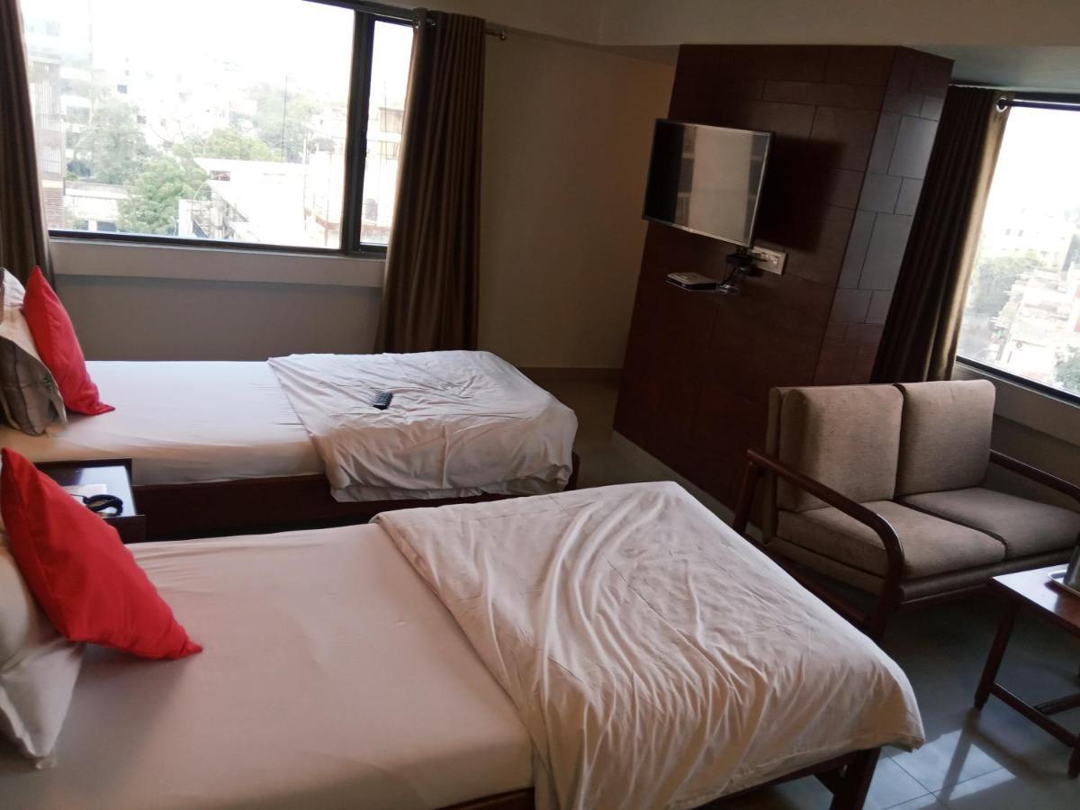 Hotel Apex Ahmedabad Extérieur photo