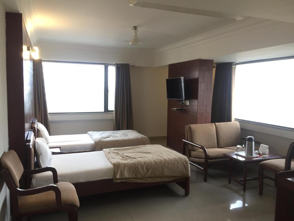 Hotel Apex Ahmedabad Extérieur photo