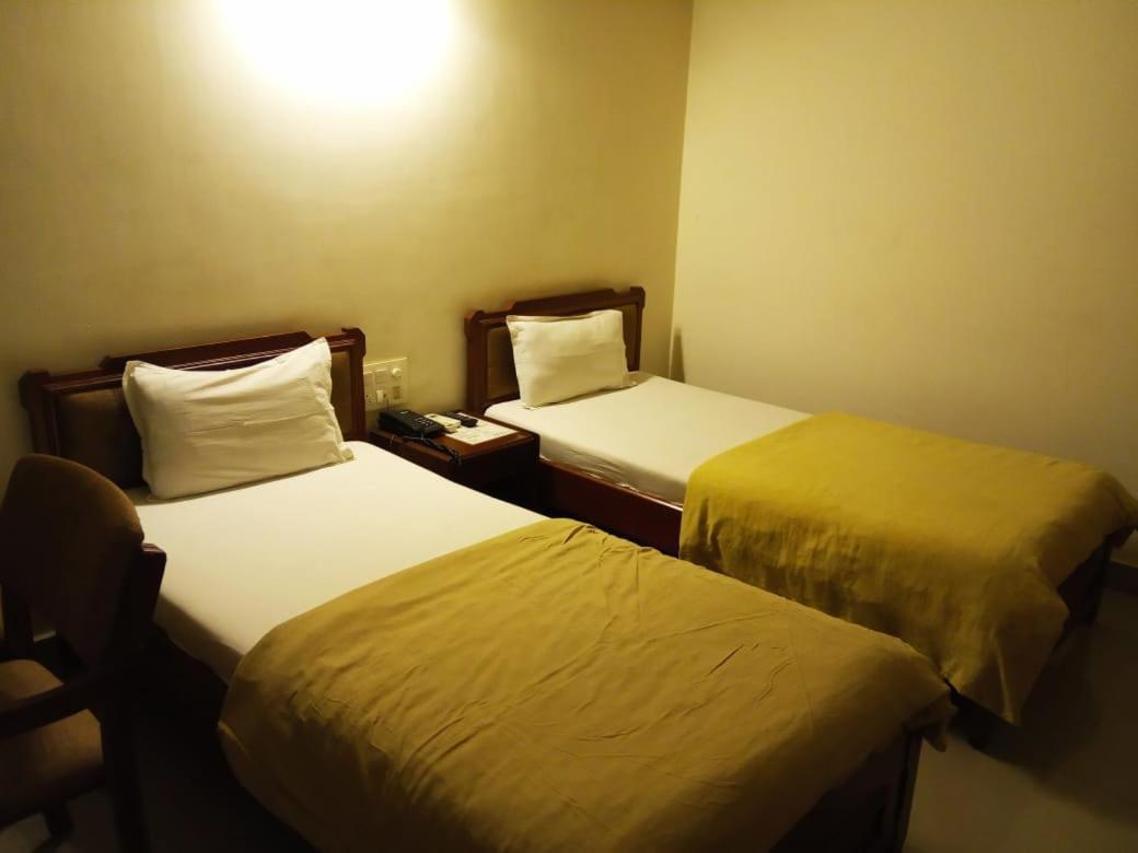 Hotel Apex Ahmedabad Extérieur photo