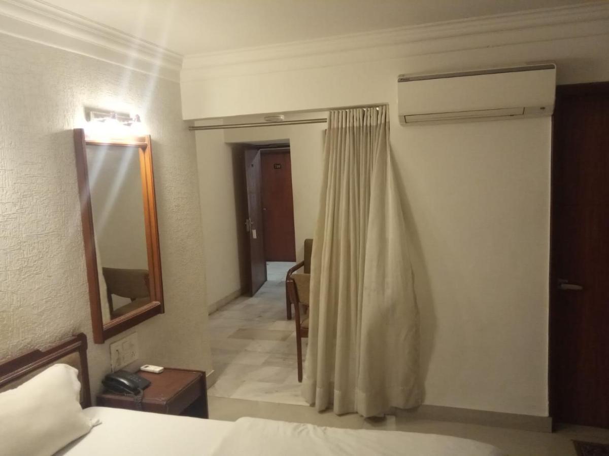 Hotel Apex Ahmedabad Extérieur photo