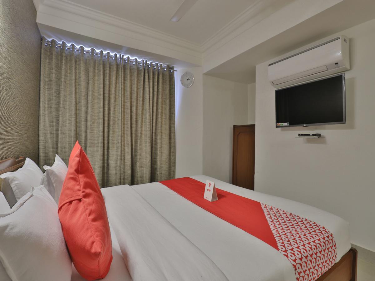 Hotel Apex Ahmedabad Extérieur photo